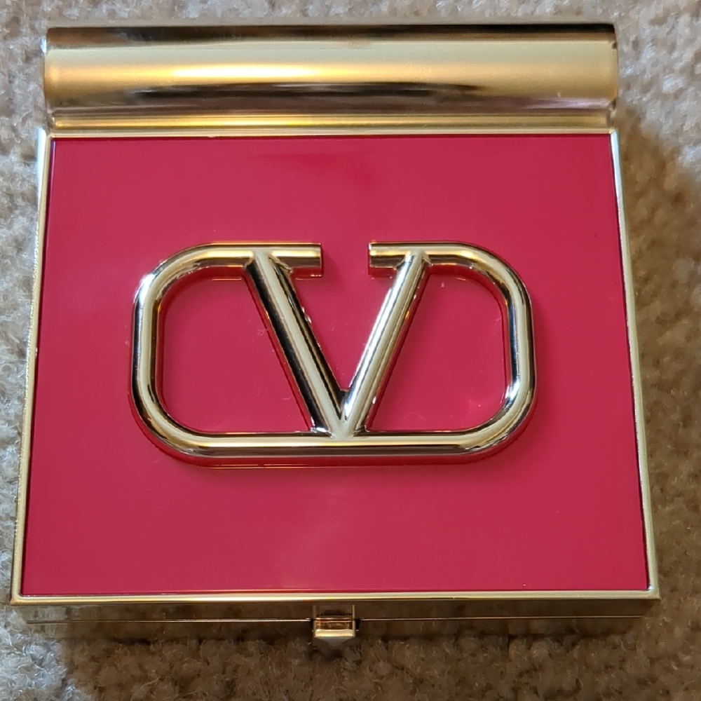 Valentino Eye2Cheek Powder Compact- Shade 3